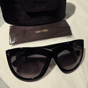 TOM FORD Doris Smoke Gradient Cat Eye Ladies Sunglasses